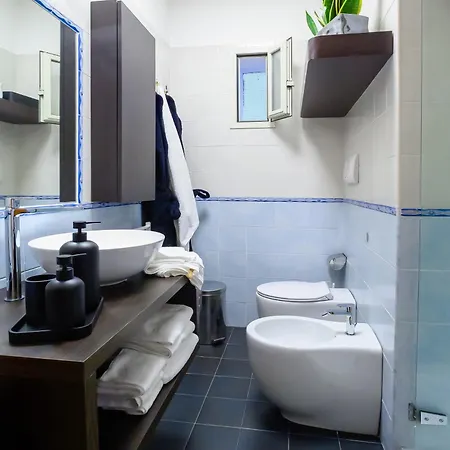 Apartment Caracciolo Deluxe - Chiaia Lungomare Naples