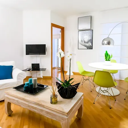 Apartment Caracciolo Deluxe - Chiaia Lungomare Naples